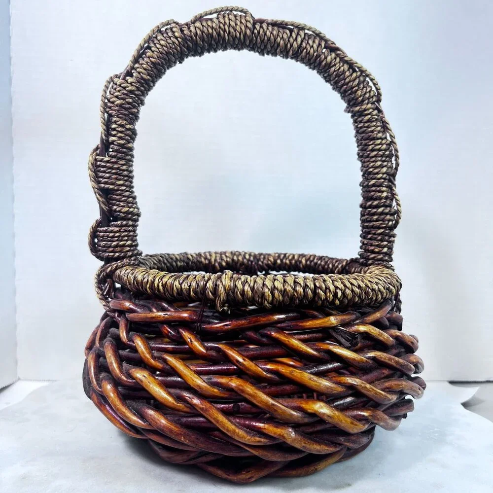 Vintage Round Basket Woven Handcrafted Brown‎ Rattan Wicker Twisted Rope Handle